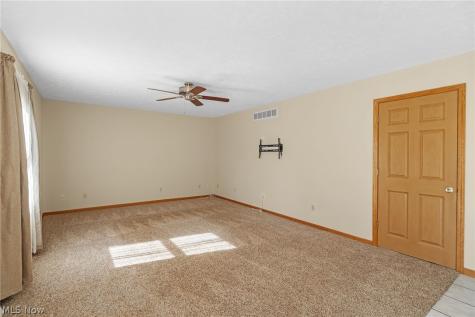 591 Breiton Circle Barberton OH 44203