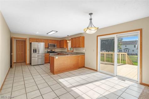 591 Breiton Circle Barberton OH 44203