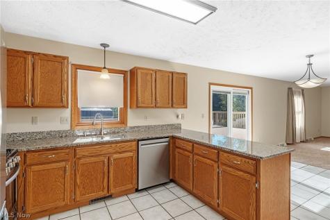 591 Breiton Circle Barberton OH 44203