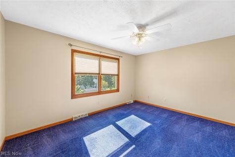 591 Breiton Circle Barberton OH 44203