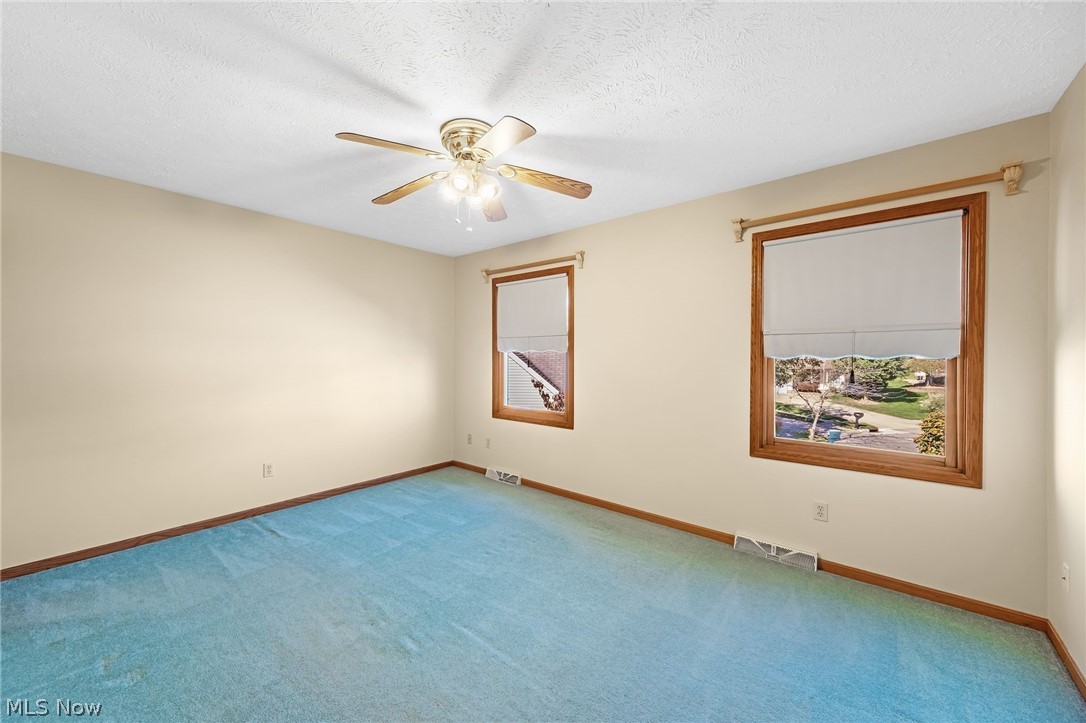591 Breiton Circle Barberton OH 44203