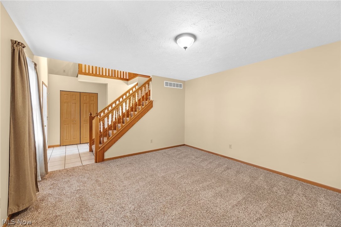 591 Breiton Circle Barberton OH 44203