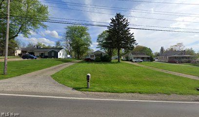 1746 Krumroy Akron OH 44312