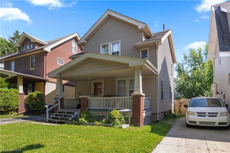 11305 Linnet Avenue Cleveland OH 44111