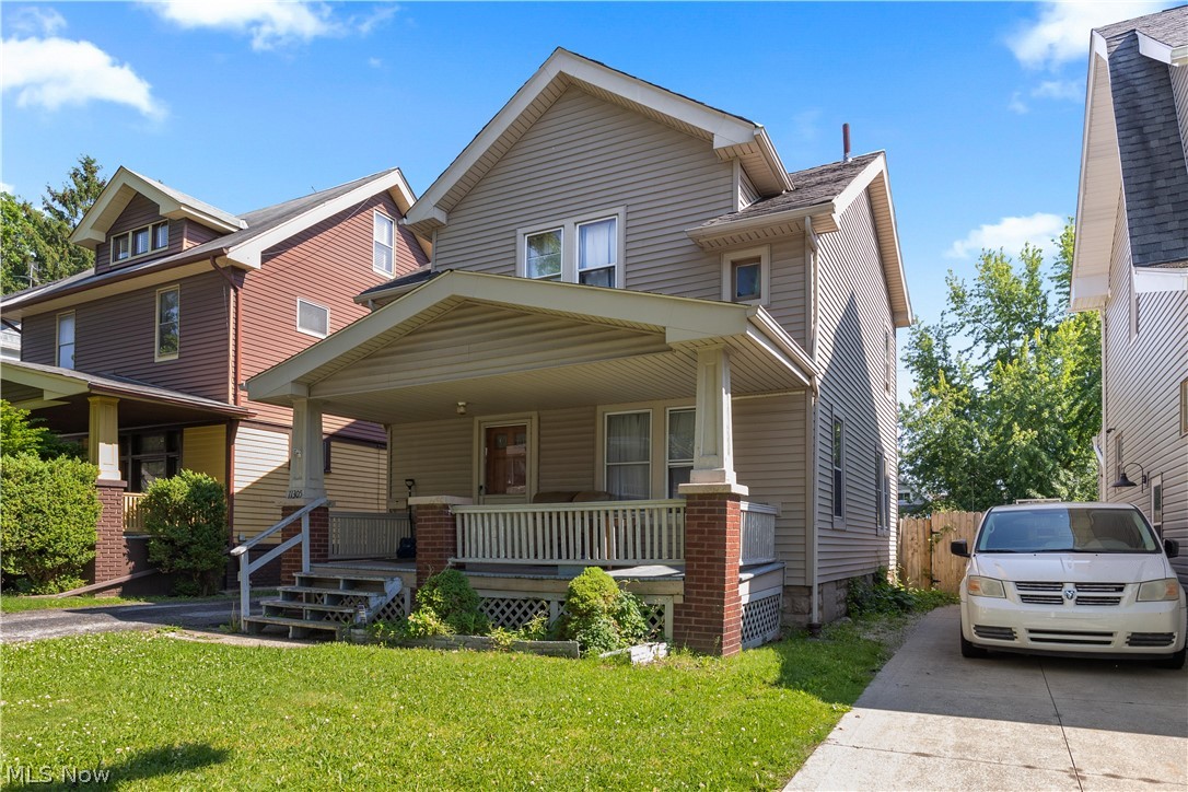 11305 Linnet Avenue Cleveland OH 44111