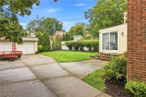 2368 Loyola Road University Heights OH 44118