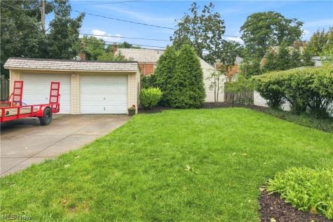 2368 Loyola Road University Heights OH 44118