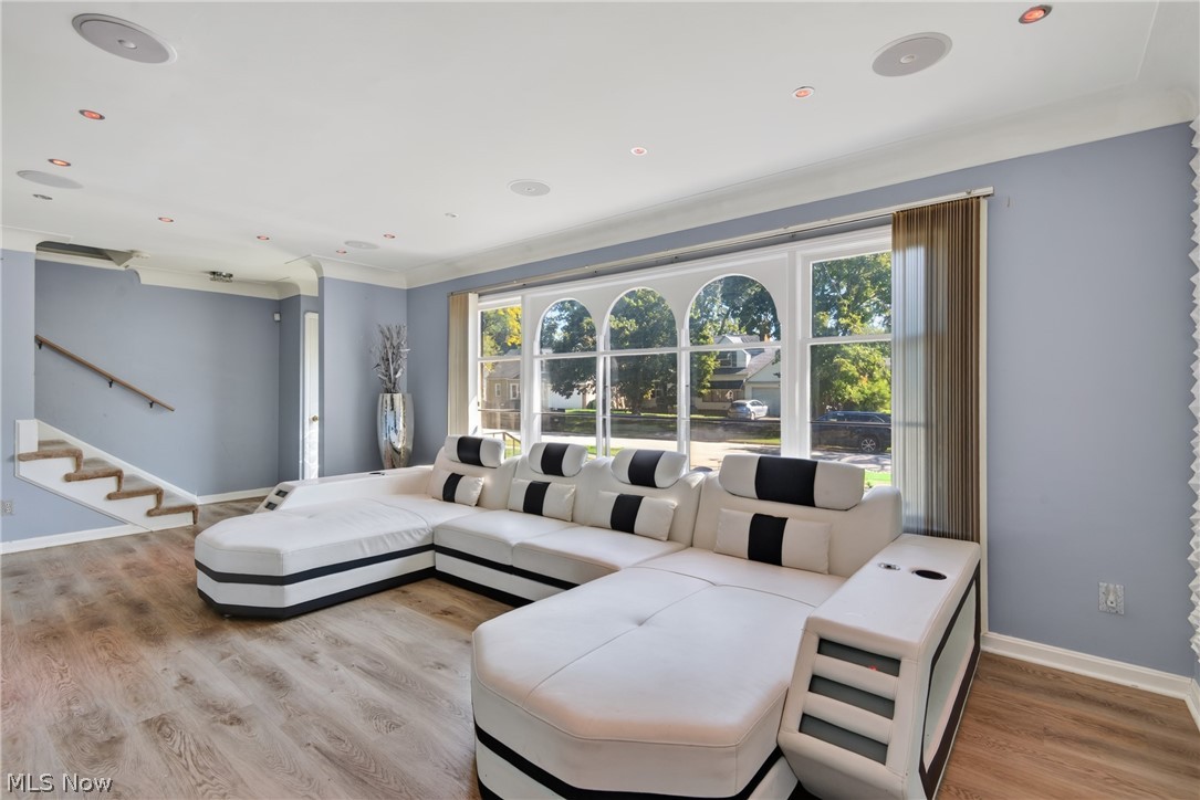 1960 Seneca Road Euclid OH 44117