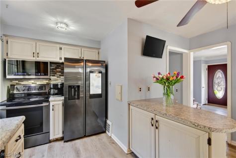1960 Seneca Road Euclid OH 44117