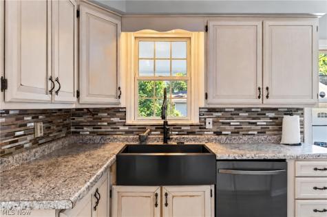 1960 Seneca Road Euclid OH 44117