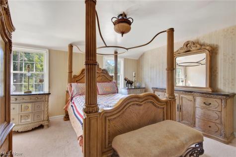 1960 Seneca Road Euclid OH 44117