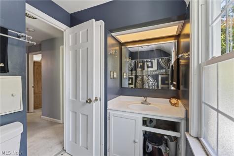 1960 Seneca Road Euclid OH 44117