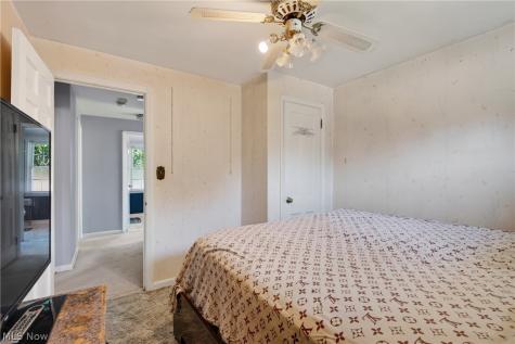1960 Seneca Road Euclid OH 44117