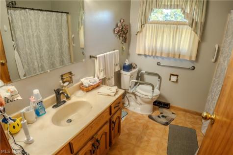 4831 Leona Avenue SW Navarre OH 44662