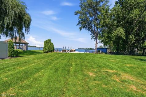 103 Lurie Lane Sandusky OH 44870