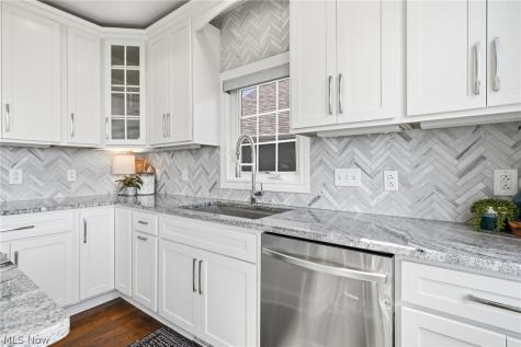 103 Lurie Lane Sandusky OH 44870