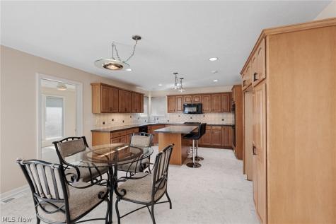 477 Cranleigh Court Richmond Heights OH 44143