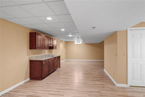 477 Cranleigh Court Richmond Heights OH 44143