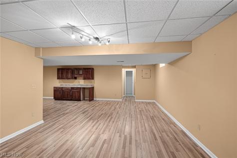 477 Cranleigh Court Richmond Heights OH 44143