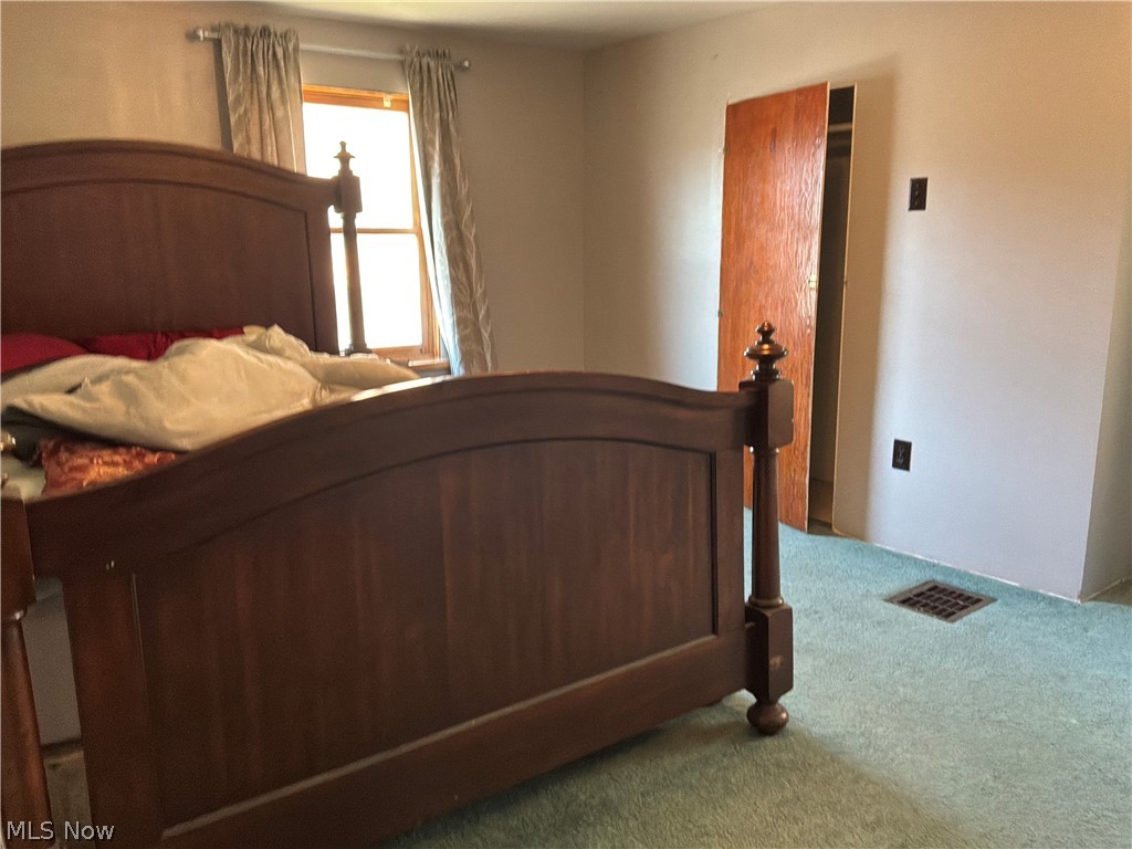 230 Pearl Street Flushing OH 43977