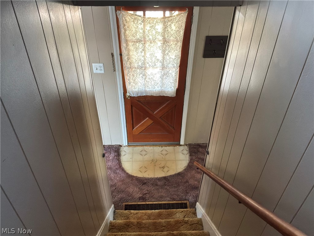 230 Pearl Street Flushing OH 43977