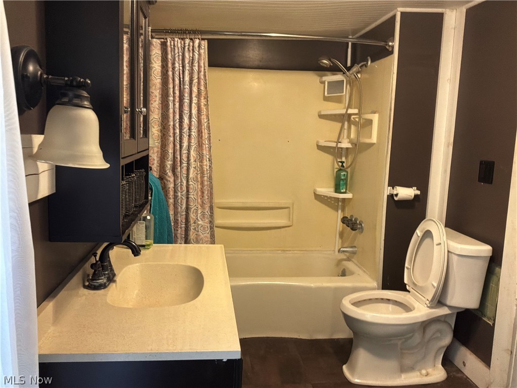 230 Pearl Street Flushing OH 43977