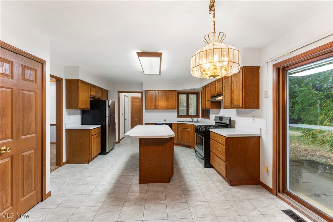 859 Brookfield Drive Aurora OH 44202