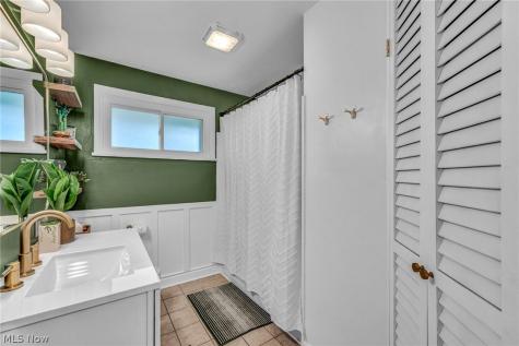 1469 Lilly Lane Alliance OH 44601