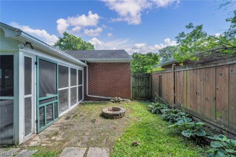 1469 Lilly Lane Alliance OH 44601