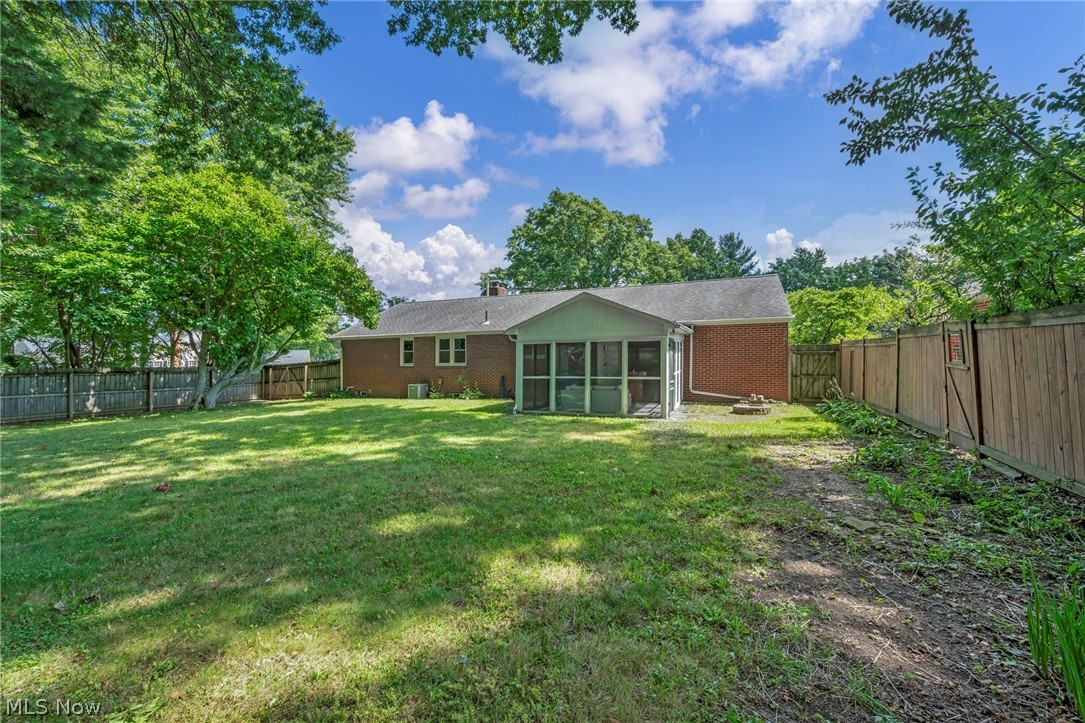 1469 Lilly Lane Alliance OH 44601