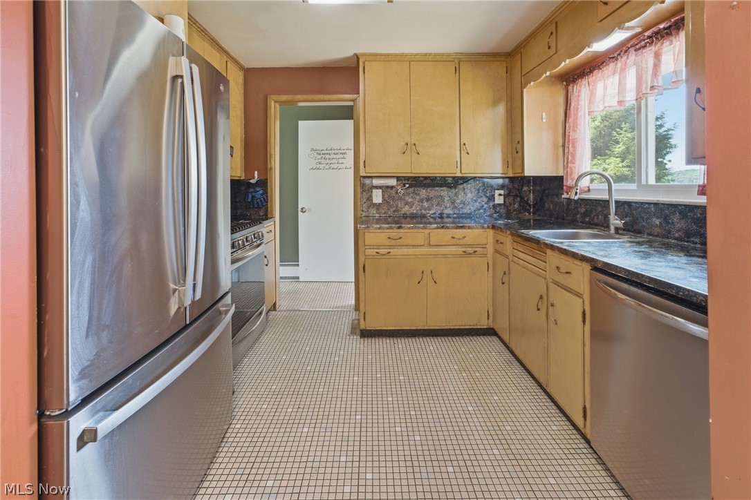 11501 Manchester Avenue SW Beach City OH 44608