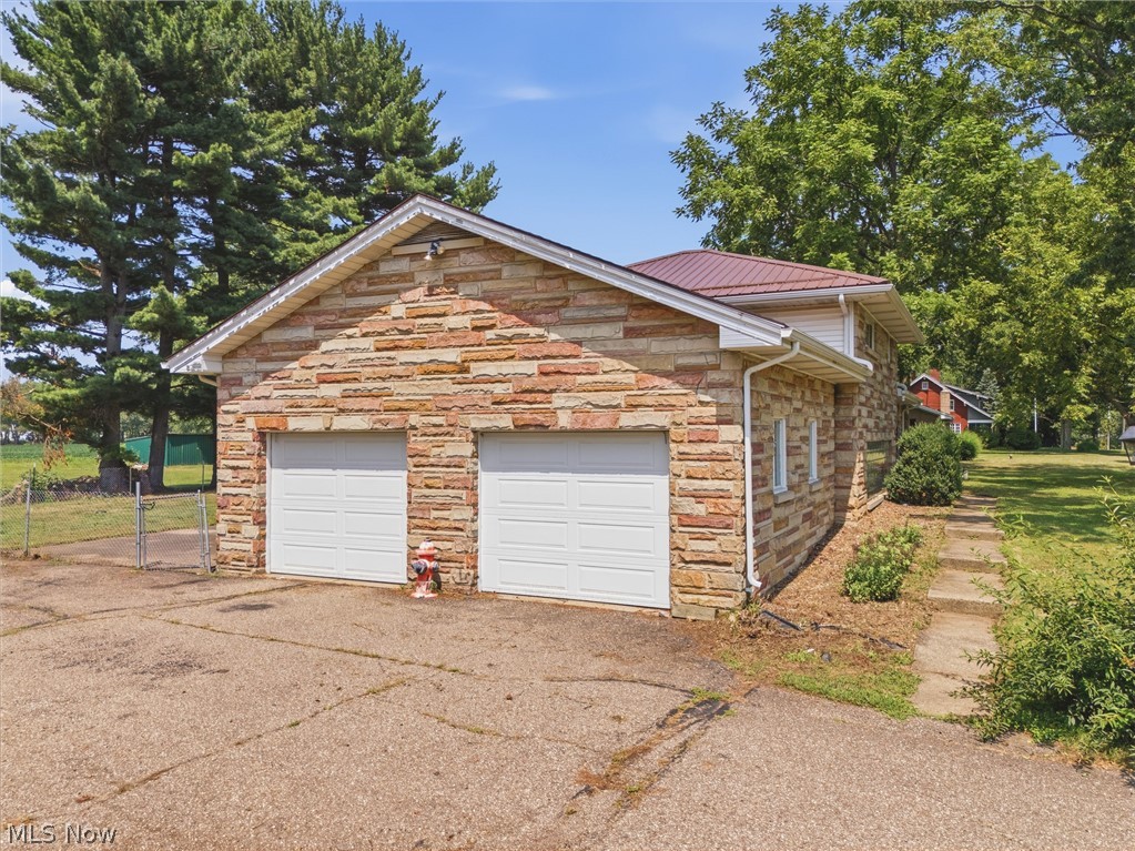 11501 Manchester Avenue SW Beach City OH 44608