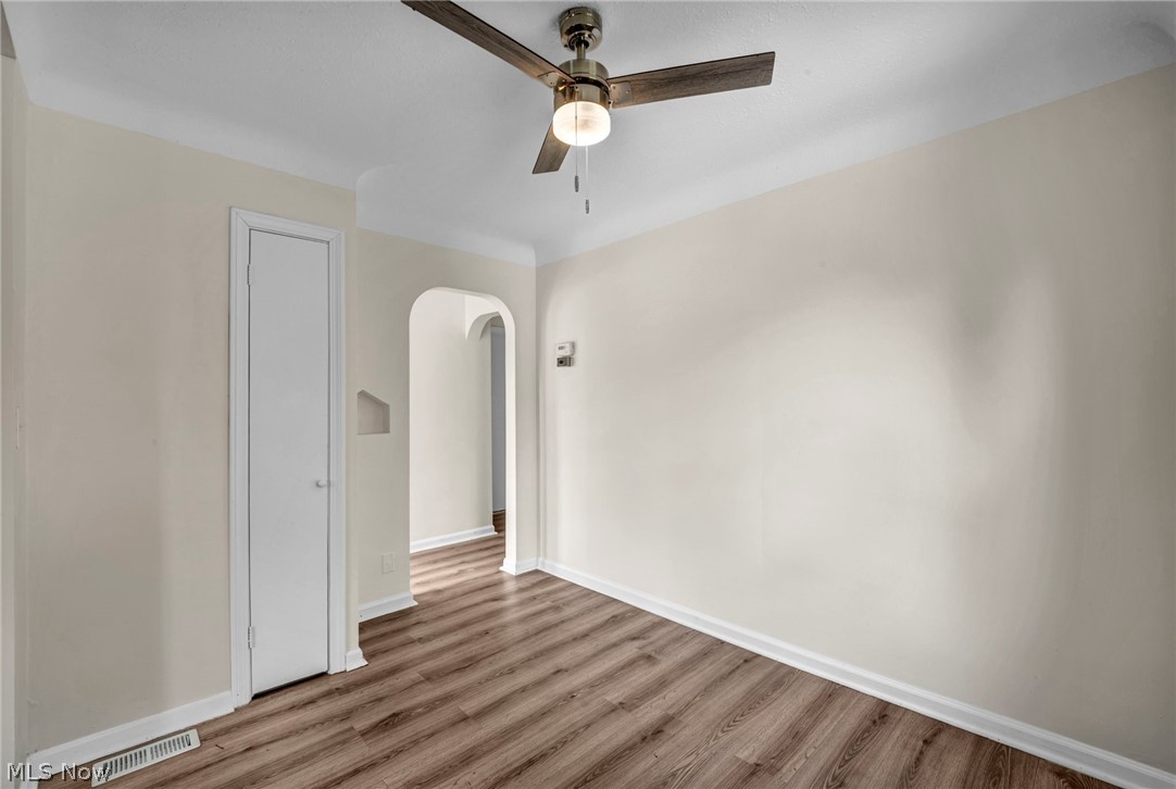 25671 Farringdon Avenue Euclid OH 44132