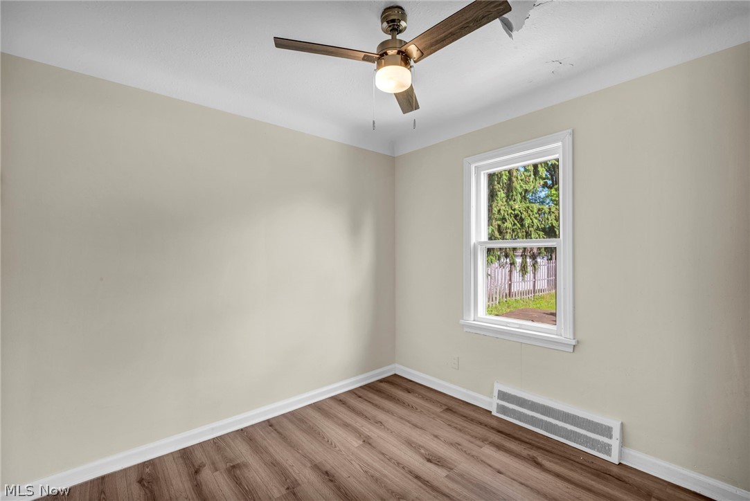 25671 Farringdon Avenue Euclid OH 44132