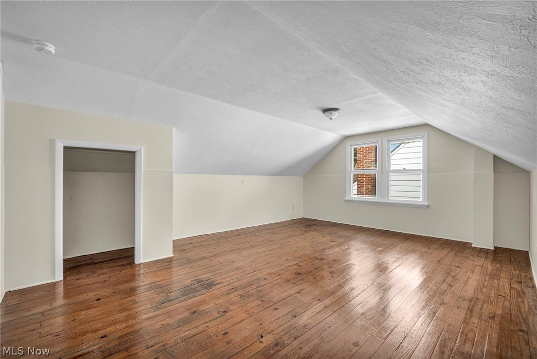 25671 Farringdon Avenue Euclid OH 44132