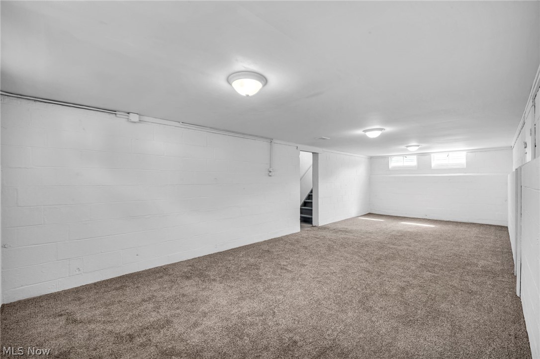 25671 Farringdon Avenue Euclid OH 44132