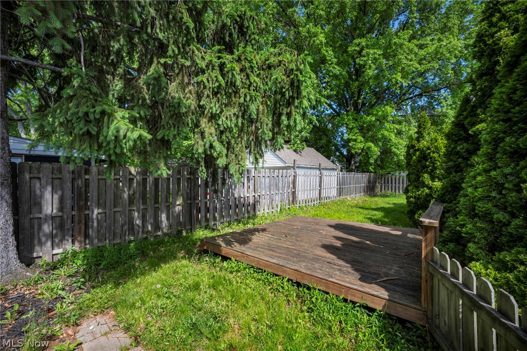 25671 Farringdon Avenue Euclid OH 44132