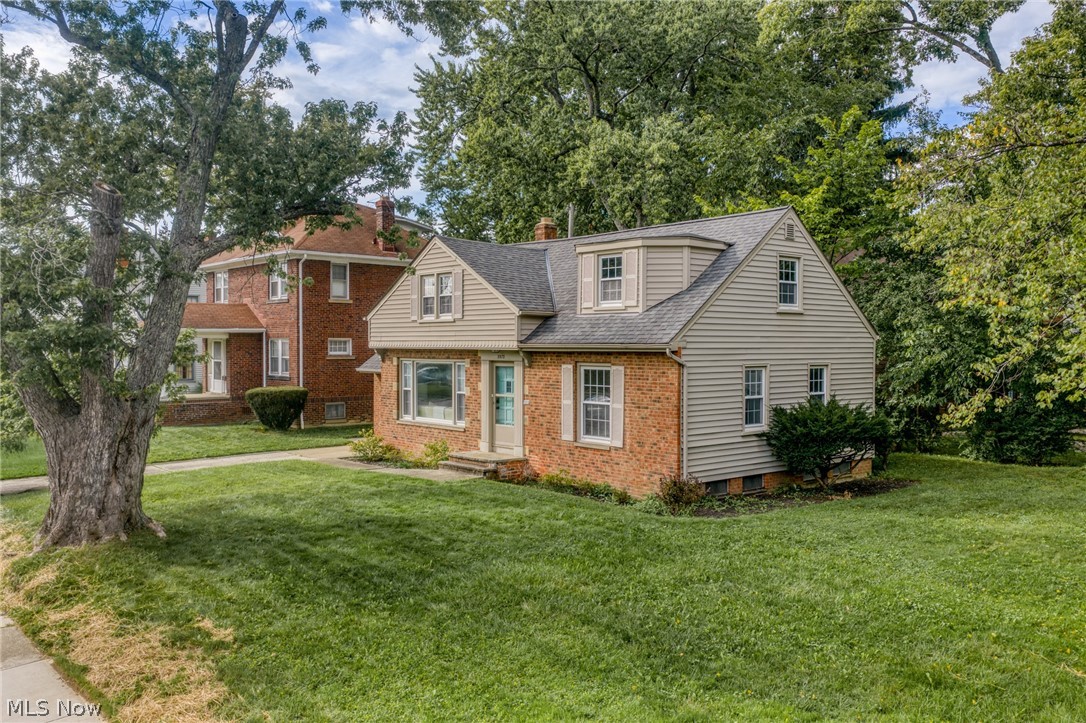 3573 Fairmount Boulevard Cleveland Heights OH 44118