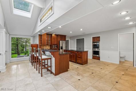 29256 Regency Circle Westlake OH 44145