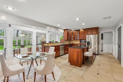 29256 Regency Circle Westlake OH 44145