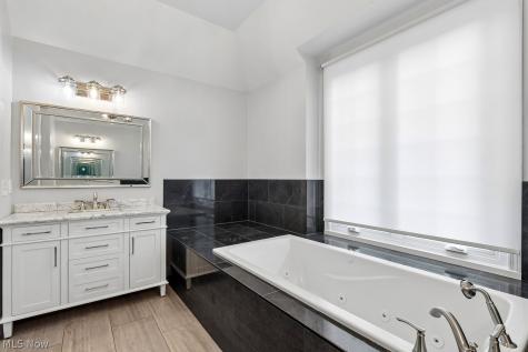 29256 Regency Circle Westlake OH 44145