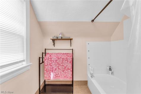 3618 Farland Road University Heights OH 44118
