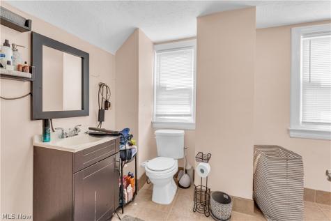 3618 Farland Road University Heights OH 44118