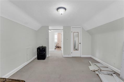 3618 Farland Road University Heights OH 44118