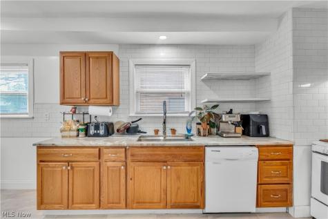 3618 Farland Road University Heights OH 44118
