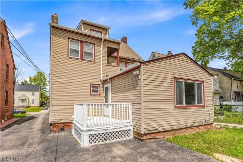 3618 Farland Road University Heights OH 44118