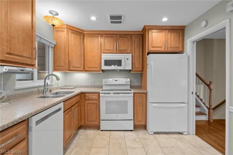 645 Mentor Road Akron OH 44303