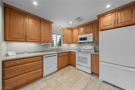 645 Mentor Road Akron OH 44303
