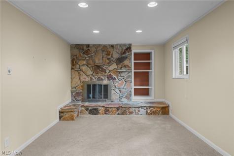 645 Mentor Road Akron OH 44303