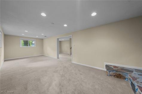 645 Mentor Road Akron OH 44303